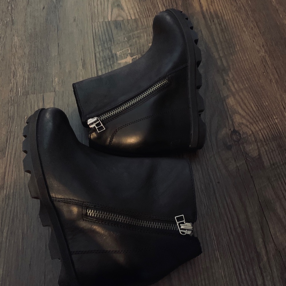 Sorel Joan of Arctic Wedge II ZIP Boot